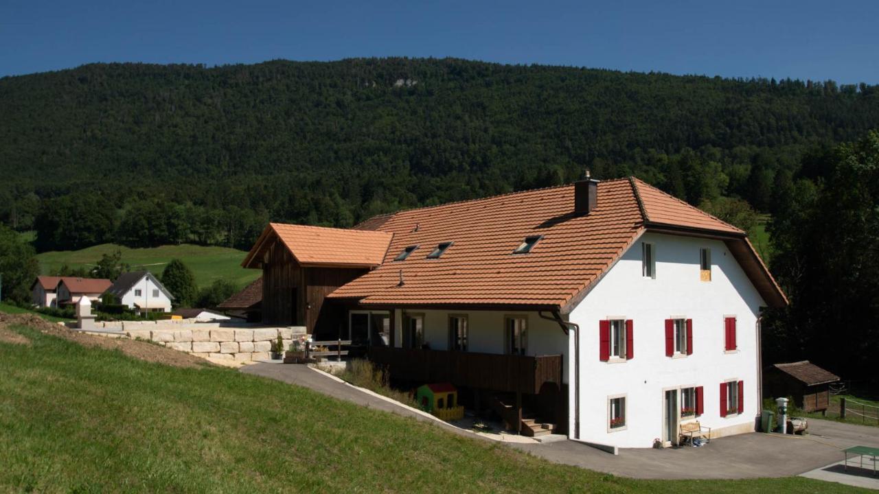 Gites Gorevirat Corcelles  Esterno foto