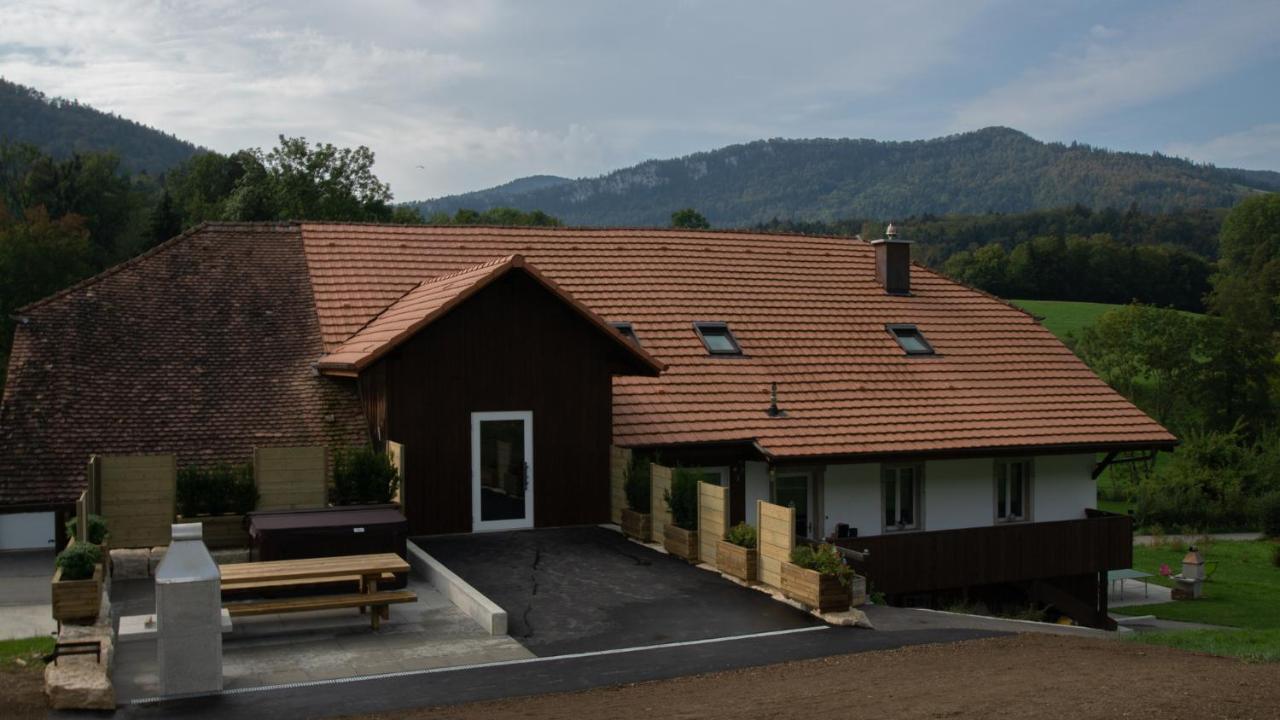 Gites Gorevirat Corcelles  Esterno foto